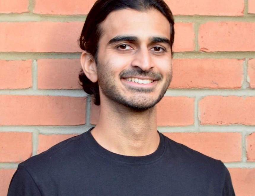 Adithya Pradeep photo